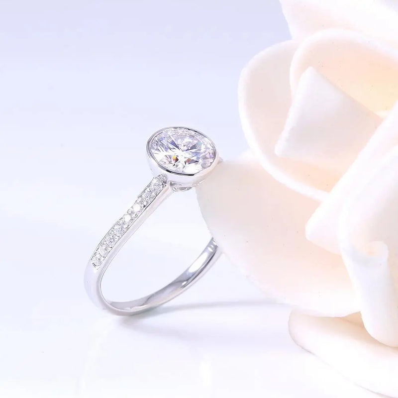 10k / 14k White Gold Moissanite Ring 1ct Center Stone Moissanite Engagement Rings & Jewelry | Luxus Moissanite