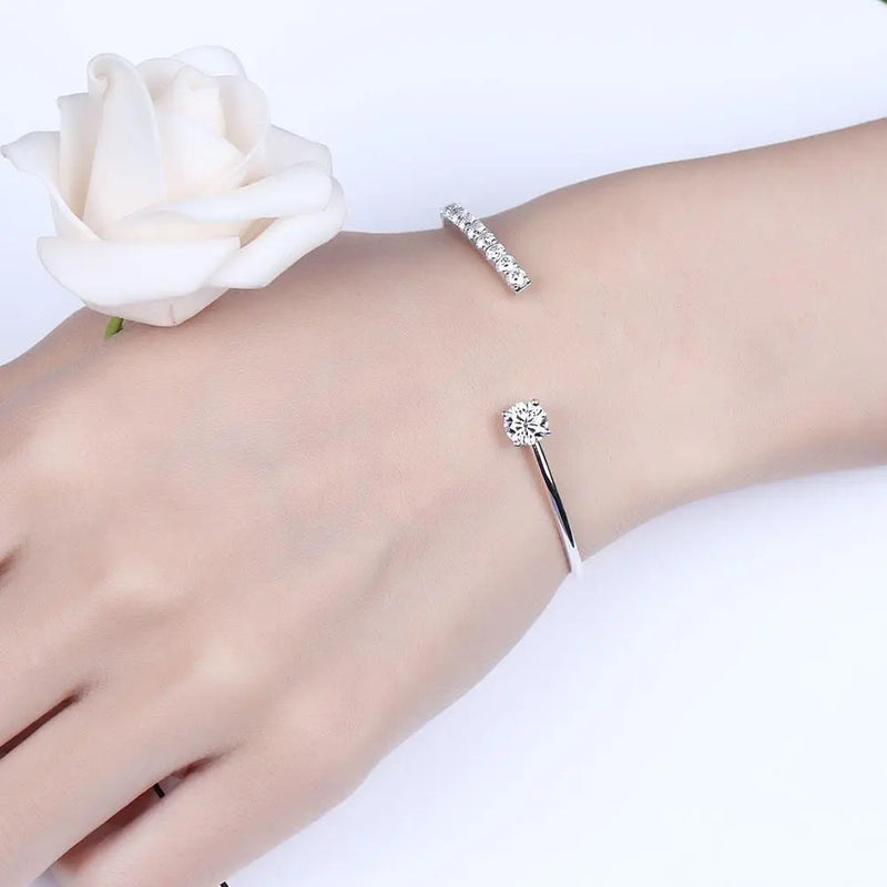 10k White / Yellow / Rose Gold Moissanite Bracelet 2ctw Moissanite Engagement Rings & Jewelry | Luxus Moissanite