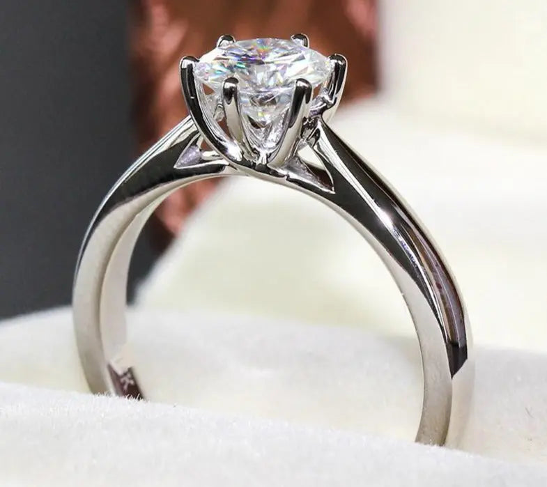 14k / 18k White Gold Moissanite Solitaire Ring 1ct Moissanite Engagement Rings & Jewelry | Luxus Moissanite