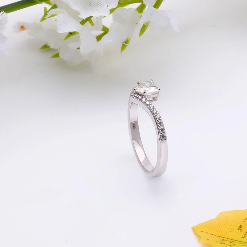 14k White / Yellow / Rose Gold Heart Cut Moissanite Ring 0.5ct Moissanite Engagement Rings & Jewelry | Luxus Moissanite