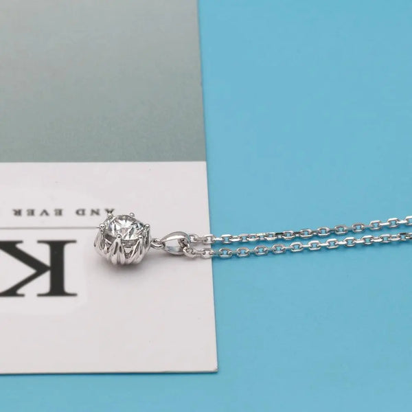 14k White Gold Flower Moissanite Necklace 1ct – Luxus Moissanite