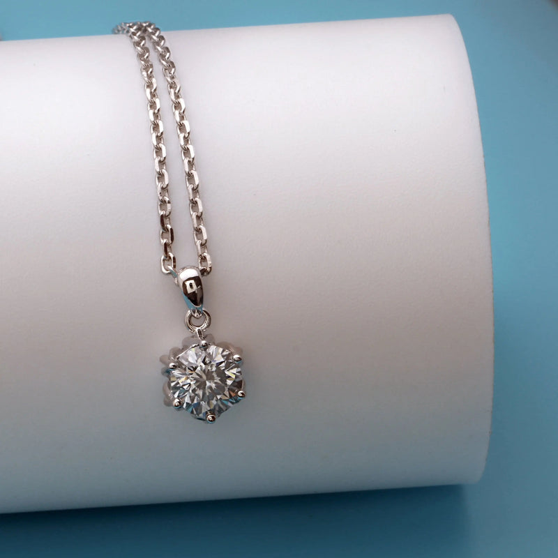 14k White Gold Flower Moissanite Necklace 1ct Moissanite Engagement Rings & Jewelry | Luxus Moissanite