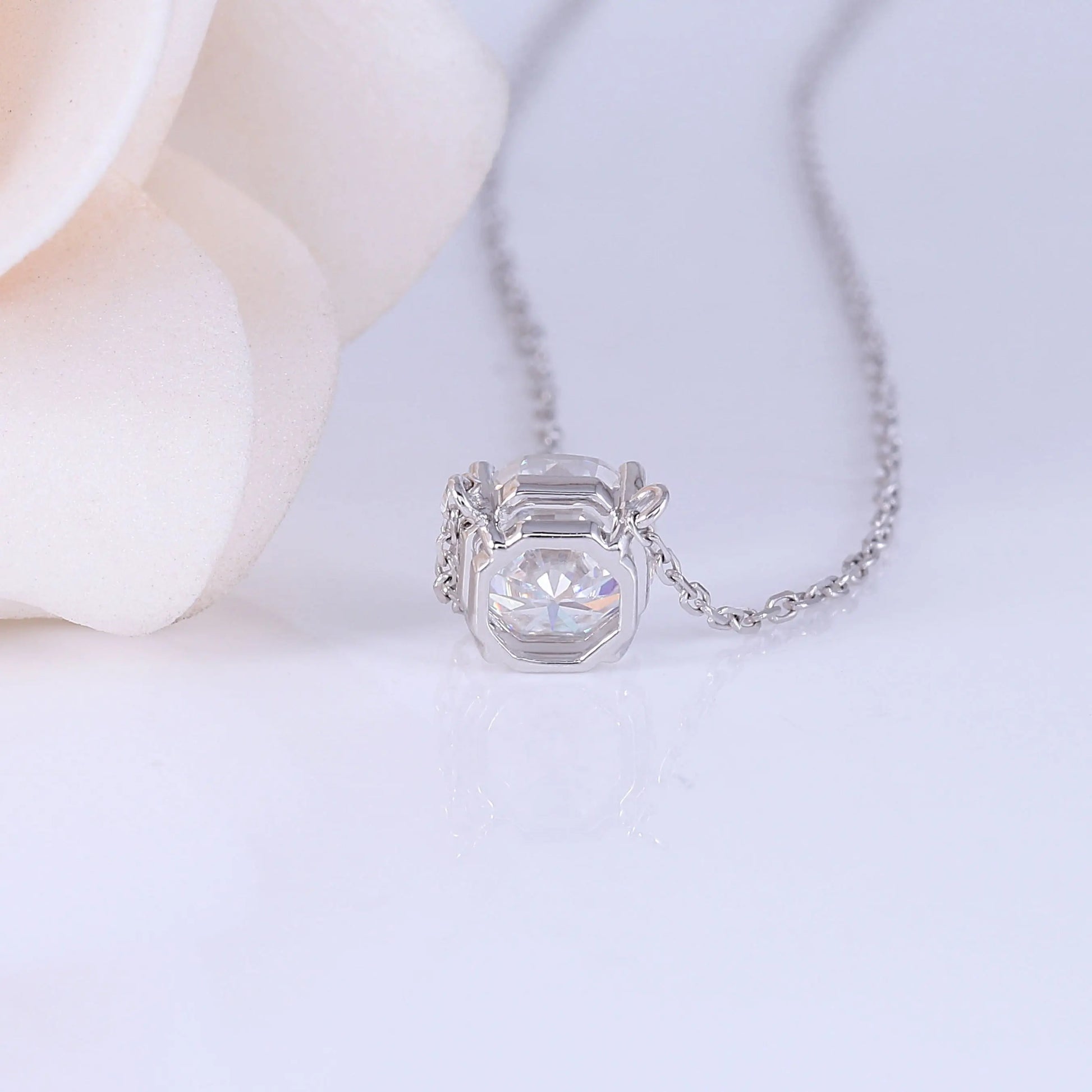 14k White Gold Octagon Cut Moissanite Necklace 1ct Moissanite Engagement Rings & Jewelry | Luxus Moissanite