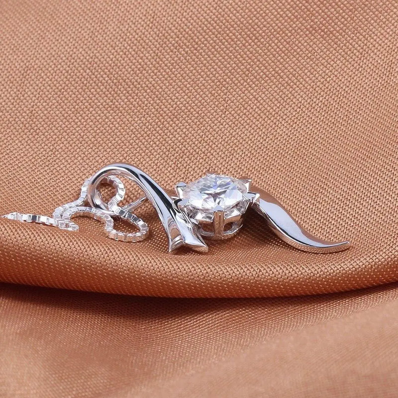 18k White Gold Moissantie Necklace / Pendant 1ct Moissanite Engagement Rings & Jewelry | Luxus Moissanite