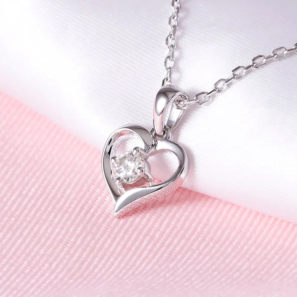 Moissanite Heart Necklace Platinum Plated Silver 0.3ct Moissanite Engagement Rings & Jewelry | Best Heart Necklace | Luxus Moissanite