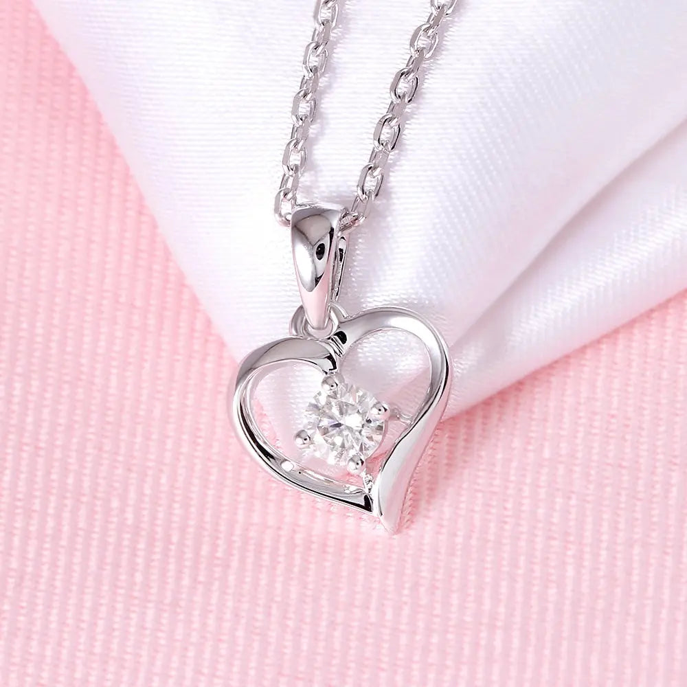 Moissanite Heart Necklace Platinum Plated Silver 0.3ct Moissanite Engagement Rings & Jewelry | Best Heart Necklace | Luxus Moissanite