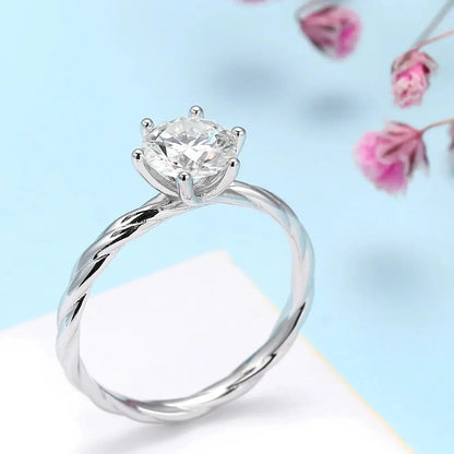 PLATINUM PLATED SILVER MOISSANITE SOLITAIRE ENGAGEMENT RING 1CT Moissanite Engagement Rings & Jewelry | Luxus Moissanite