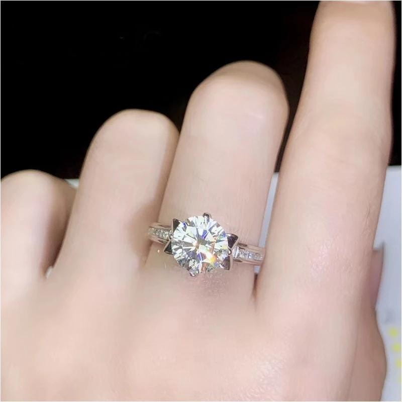 Platinum Plated Silver Fleur-de-lis Moissanite Ring 1ct & 2ct Options Moissanite Engagement Rings & Jewelry | Luxus Moissanite