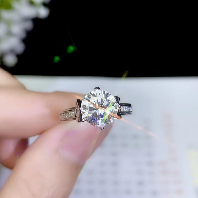 Platinum Plated Silver Fleur-de-lis Moissanite Ring 1ct & 2ct Options Moissanite Engagement Rings & Jewelry | Luxus Moissanite