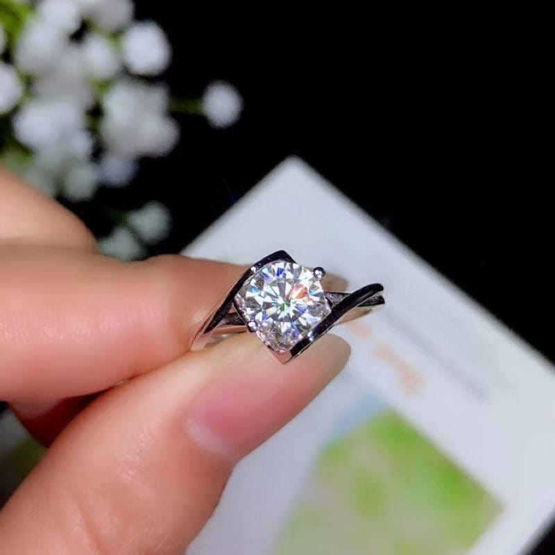 Platinum Plated Silver Moissanite Ring 1ct - 2ct Options Moissanite Engagement Rings & Jewelry | Luxus Moissanite