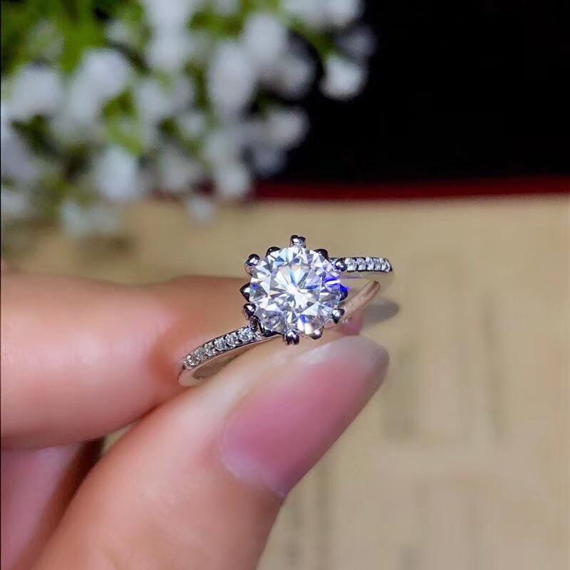 Platinum Plated Silver Moissanite Ring 1ct Center Stone Moissanite Engagement Rings & Jewelry | Luxus Moissanite