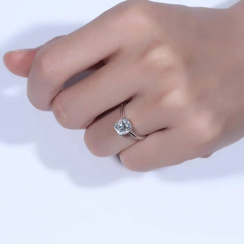 Platinum Plated Silver Solitaire Moissanite Ring 2ct Moissanite Engagement Rings & Jewelry | Luxus Moissanite