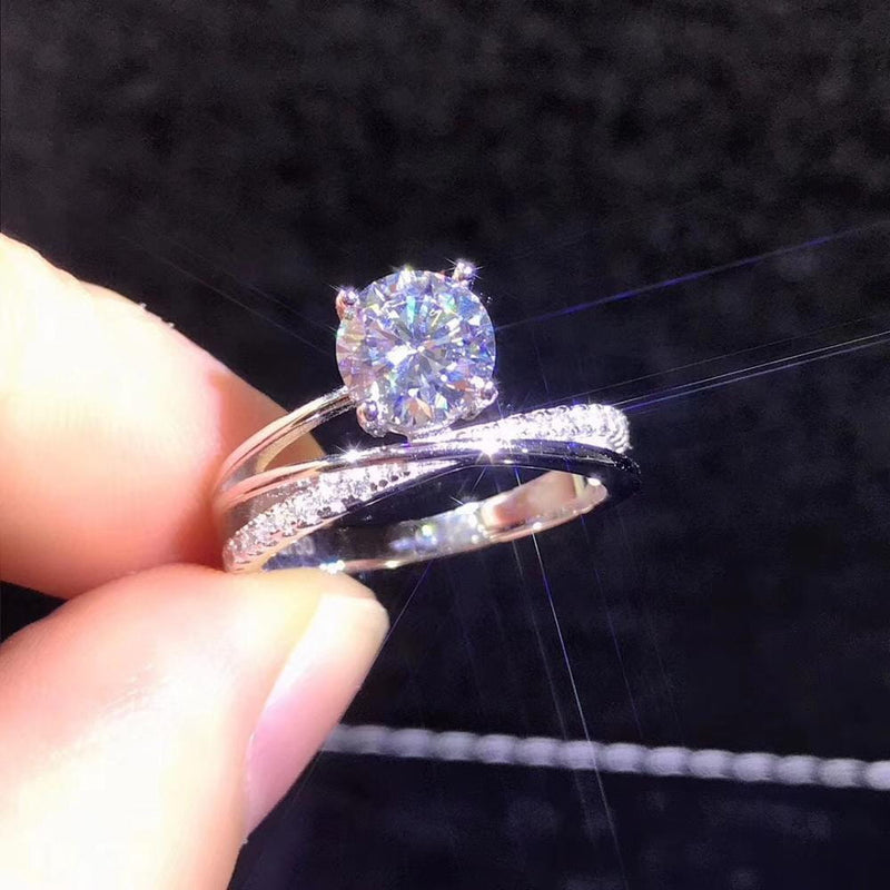 Platinum Plated Silver Unique Moissanite Ring 0.8ct & 1ct Moissanite Engagement Rings & Jewelry | Luxus Moissanite