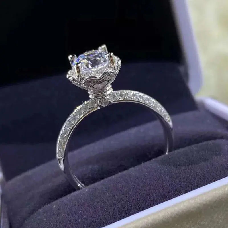 Platinum Plated Silver Vintage Moissanite Ring 0.8ct & 1ct Options Moissanite Engagement Rings & Jewelry | Luxus Moissanite