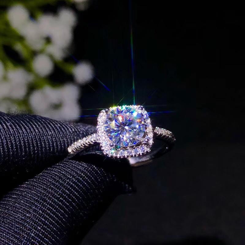 White Gold Plated Silver Halo Moissanite Ring 1ct Center Stone Moissanite Engagement Rings & Jewelry | Luxus Moissanite