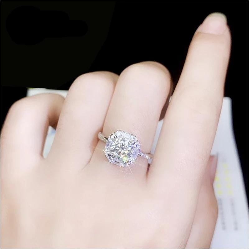 White Gold Plated Silver Halo Moissanite Ring 1ct Center Stone Moissanite Engagement Rings & Jewelry - Trendy Engagement Ring | Luxus Moissanite