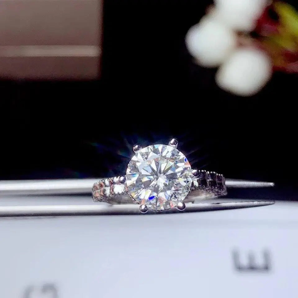 White Gold Plated Silver Vintage Moissanite Ring 0.5ct - 3ct Options Moissanite Engagement Rings & Jewelry | Luxus Moissanite