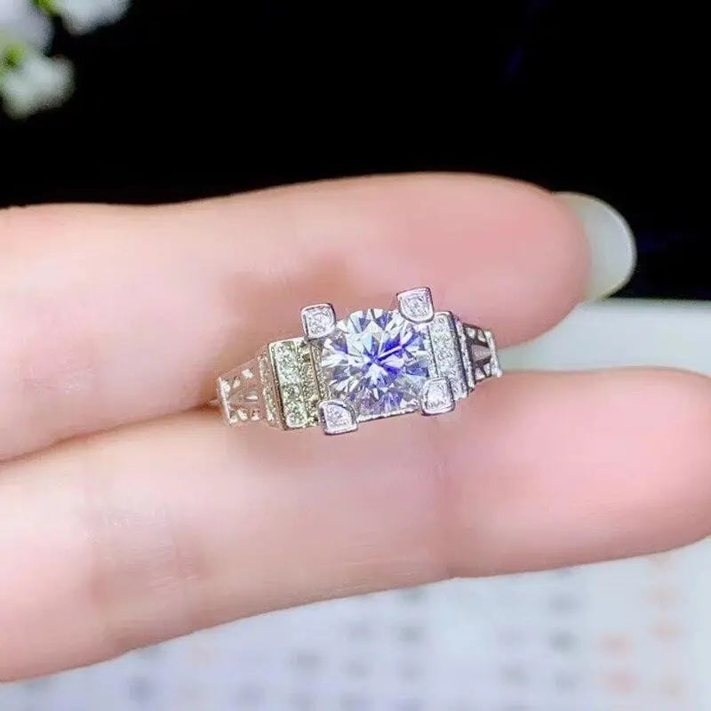 White Gold Plated Silver Vintage Moissanite Ring 1ct Center Stone Moissanite Engagement Rings & Jewelry | Luxus Moissanite