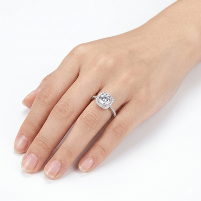 White Gold Plated Silver Halo Moissanite High Quality Ring 1ct Center Stone