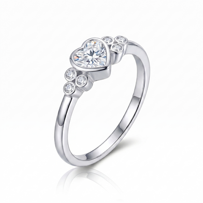 14k White / Yellow / Rose Gold Rings Women With Heart Moissanite 0.5ct Center Stone
