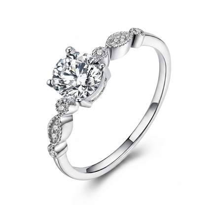 14k White Gold Moissanite Fantasy Ring 0.8ct Center Stone