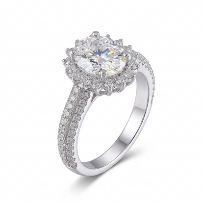 White Gold Plated Silver Halo Moissanite Stunning Engagement Rings 1.5ct Center Stone