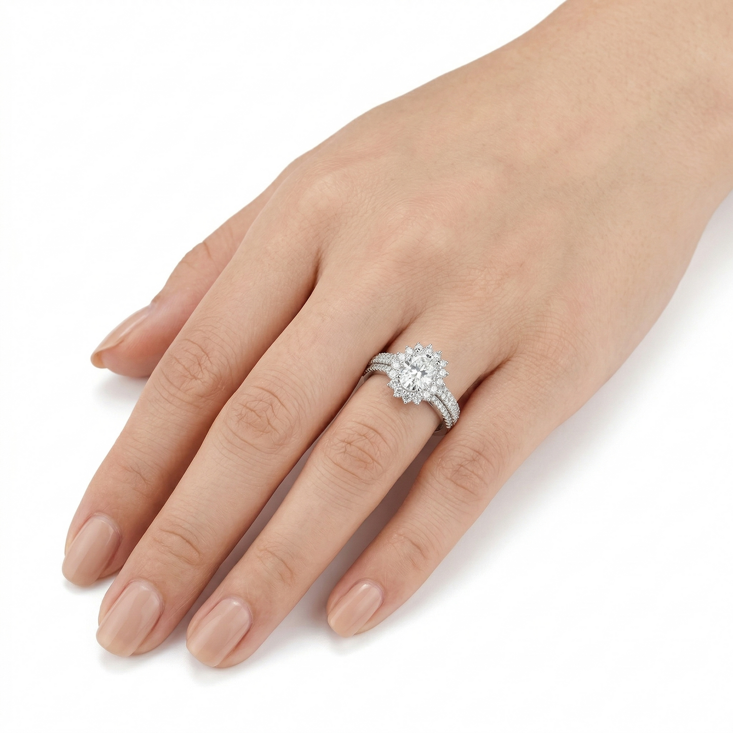 White Gold Plated Silver Halo Moissanite Stunning Engagement Rings 1.5ct Center Stone